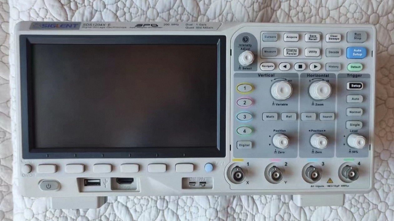 Digital Storage Oscilloscope 4 Channel 100Mhz - Цифровой осциллограф SIGLENT SDS1204X-E 200 МГц,